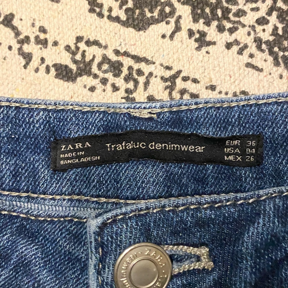 Jeans - Picture 4 of 5